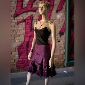 VTG BANANA REPUBLIC SILK BLEND UNIQUELY PLEATED & RUFFLED BORDEAUX SKIRT Sz 4